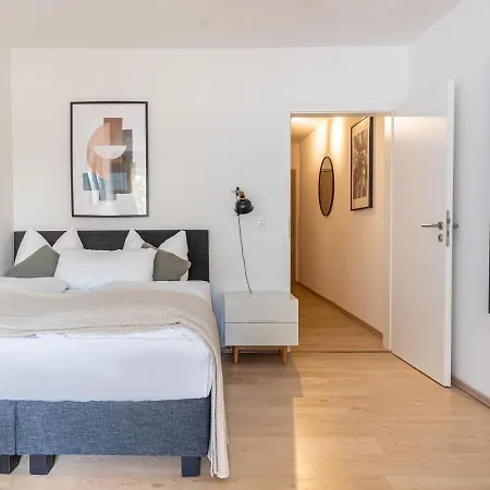 Limehome Breiter Weg *