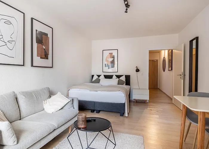 Limehome Breiter Weg *