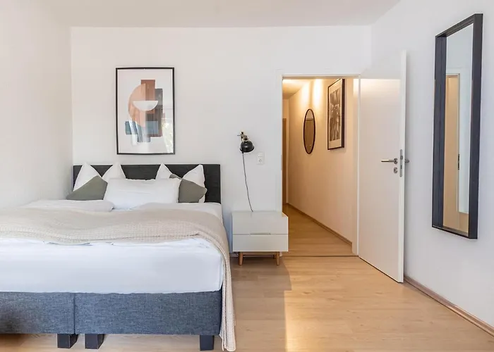 Limehome Breiter Weg *